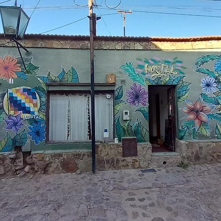 Hostal Amalaya Bed & Breakfast Humahuaca Exterior photo
