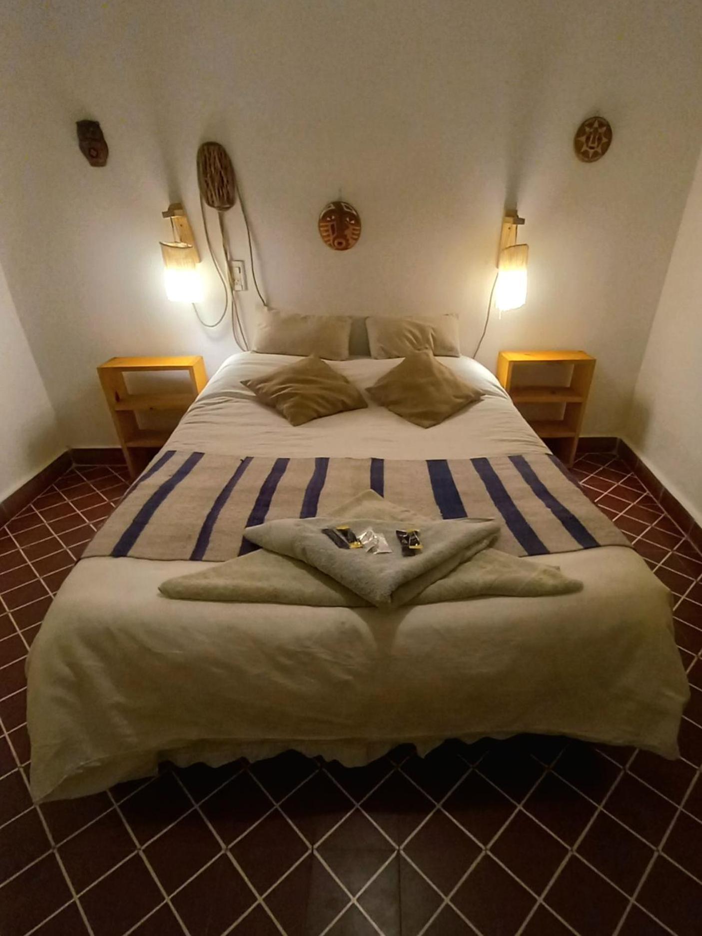 Hostal Amalaya Bed & Breakfast Humahuaca Exterior photo